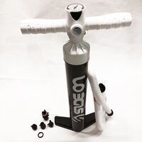 Τρόμπα χειρός 1.8L για Kite και Wing διπλής ενεργείας με αντάπτορες SIDEON